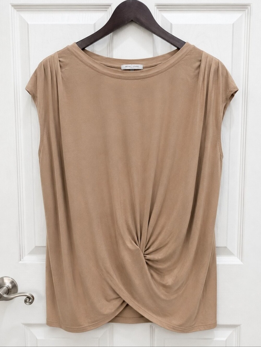 Umgee Camel Draped Twist Front Top Pleated Shoulders Cap Sleeve Blouse Sz Med